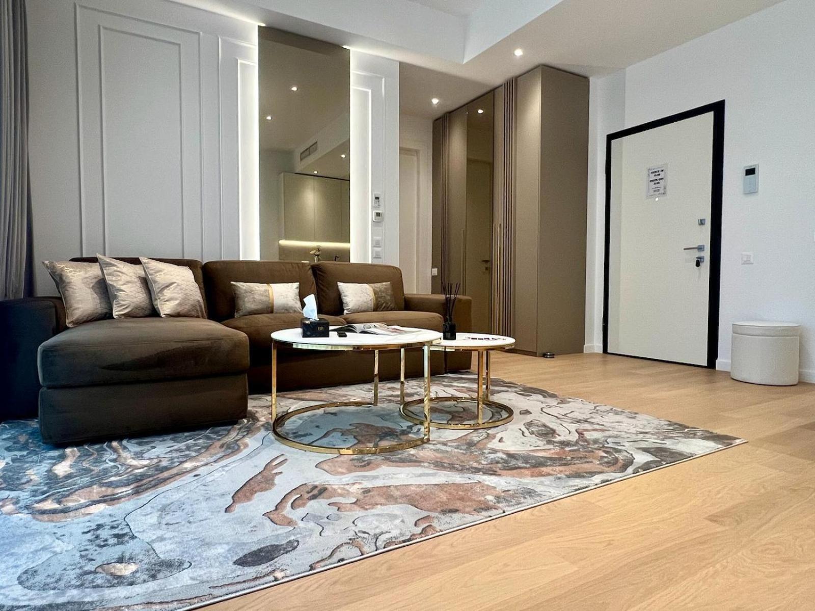 One Verdi Luxury Apartments Букурещ Екстериор снимка